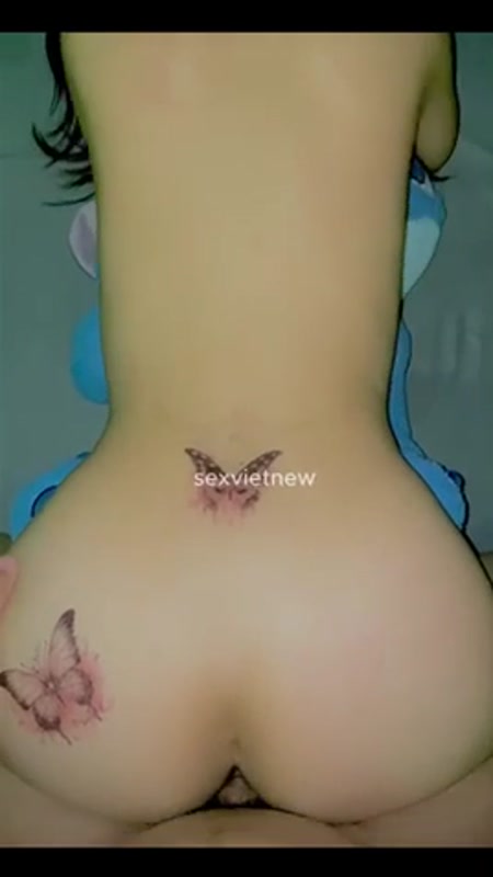 Doggy em đĩ xinh mông to chơi nhân trần phê vãi