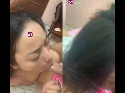 Quay clip cô bạn gái mút cặc ngon lành